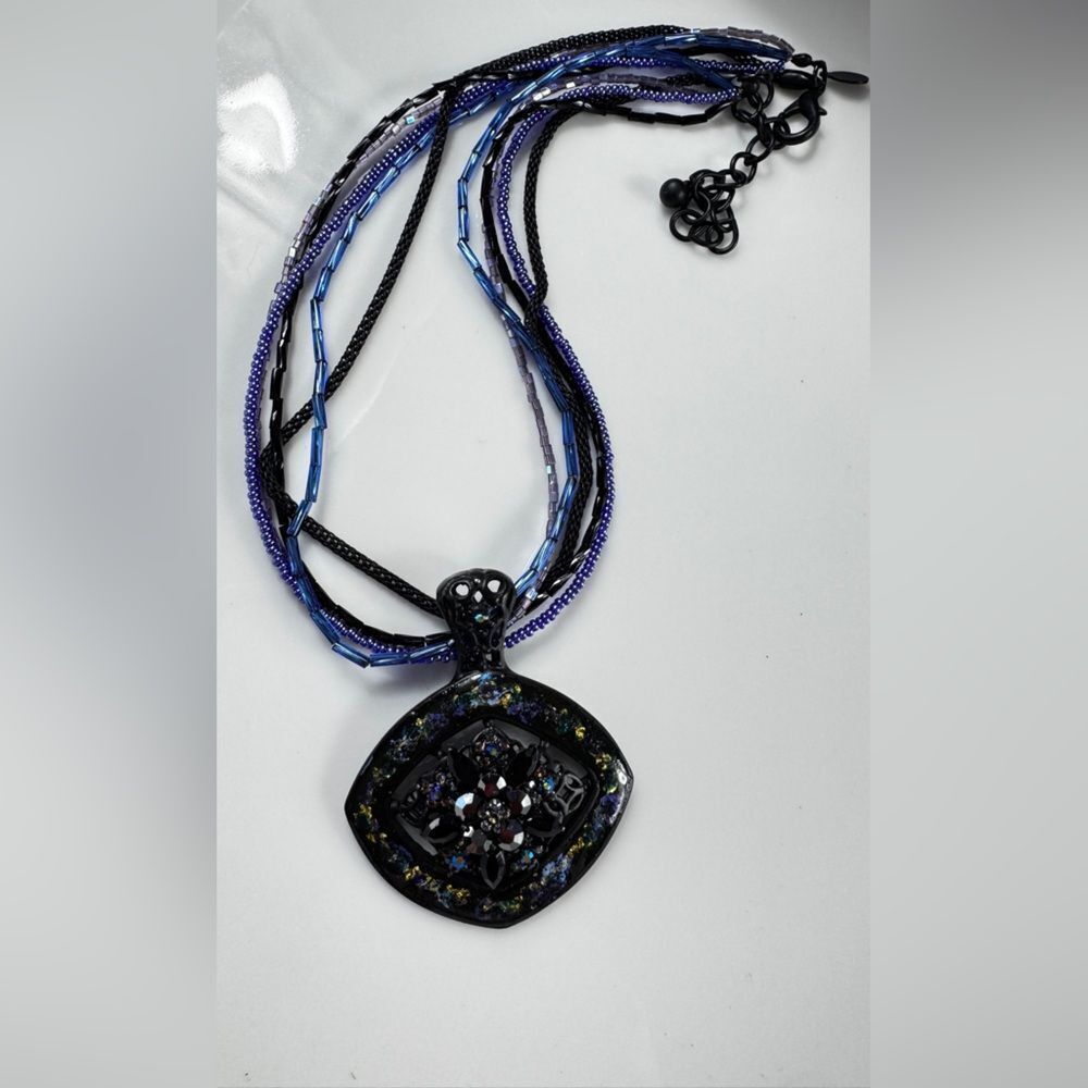 Chicos Elegant Black and Blue Pendant Necklace